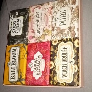 Bali Bloom Women's Bath Soap Set 6 Bars Beautiful Gift Box